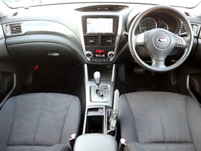 Subaru Forester SH interior