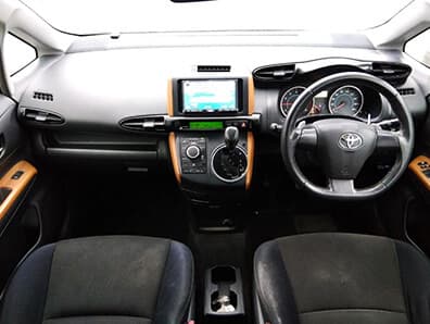 Toyota Wish Second Generation Interior
