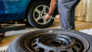 Read more about the article Signs that your Tires Need Replacement