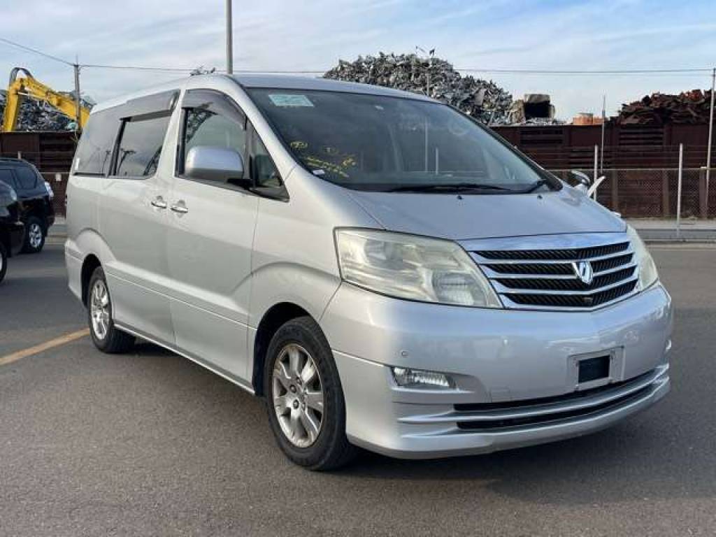 Front face view of Toyota Alphard