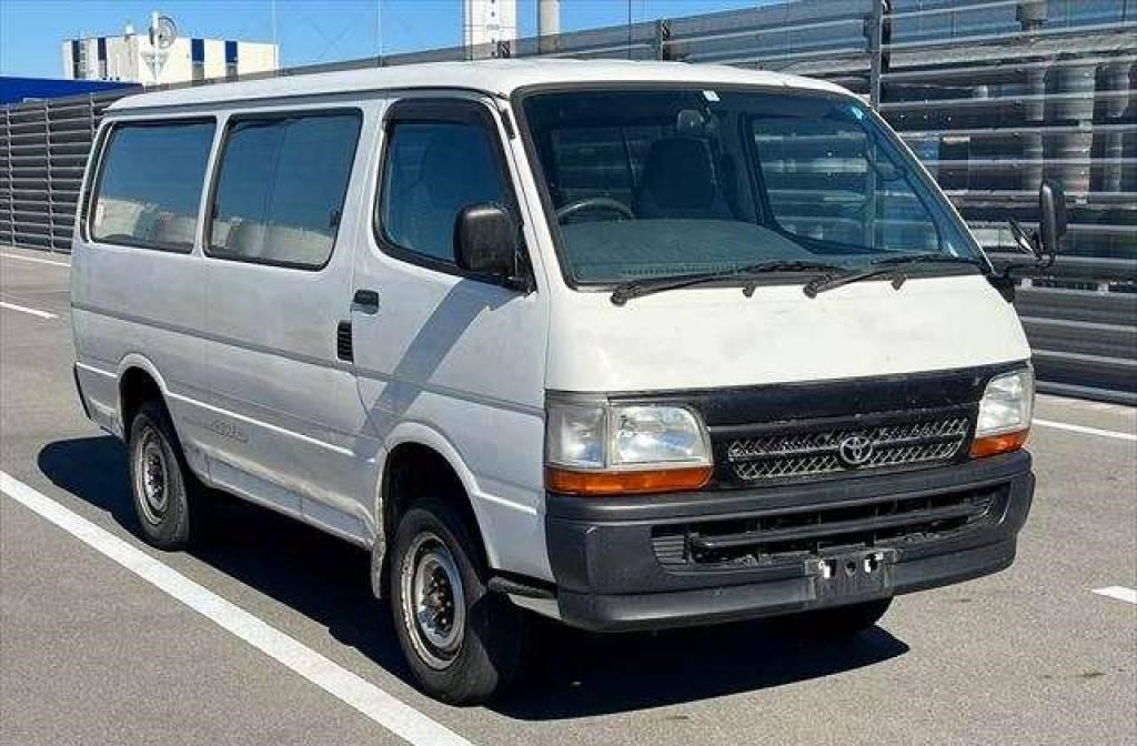 Toyota Hiace van front view