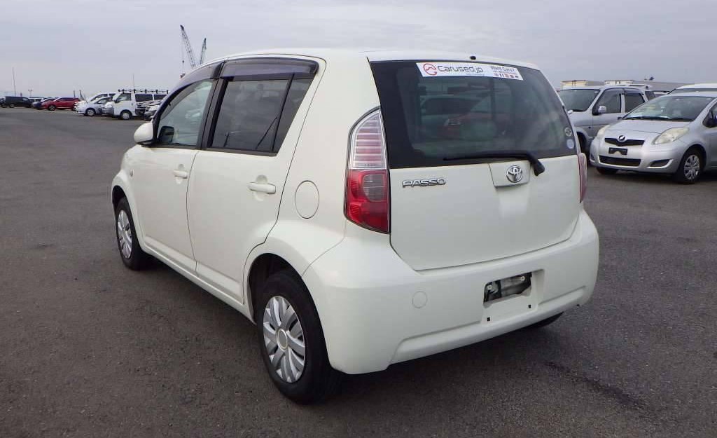 Toyota Passo back side view