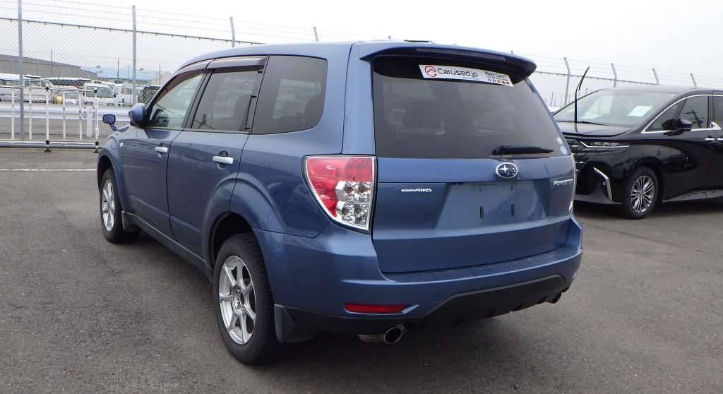 Subaru Forester backside view