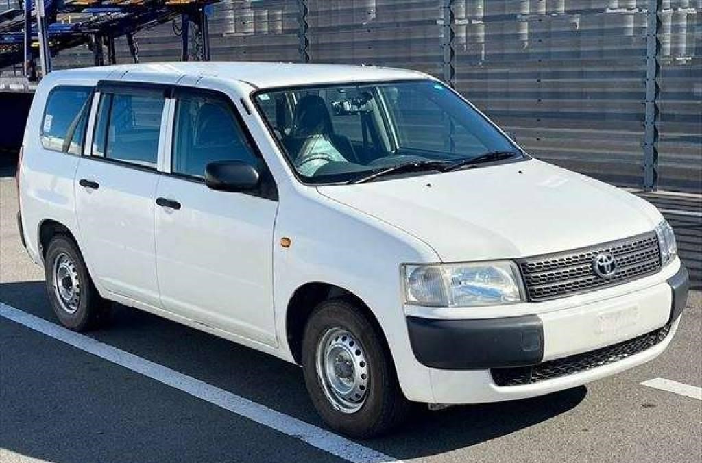 toyota probox front view